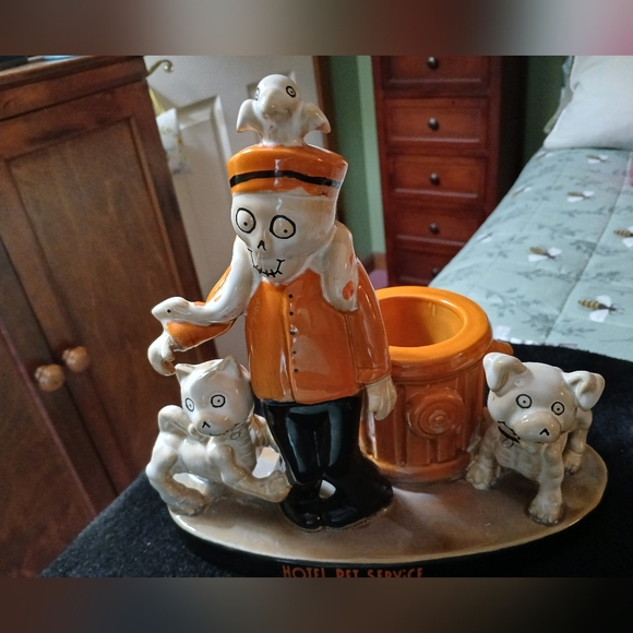 Yankee Candle Other - Yankee Candle 2017 Boney Bunch Hotel Pet Service Votive Candle Holder Halloween